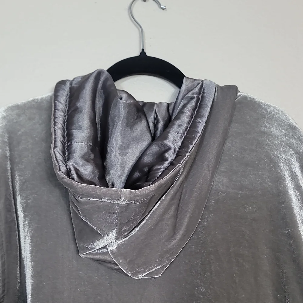 Vintage Liz Claiborne Women Velvet Coat Size L Snap Button Pockets Hood Gray